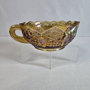 Vintage L.E. Smith glass candy dish with nappy handle